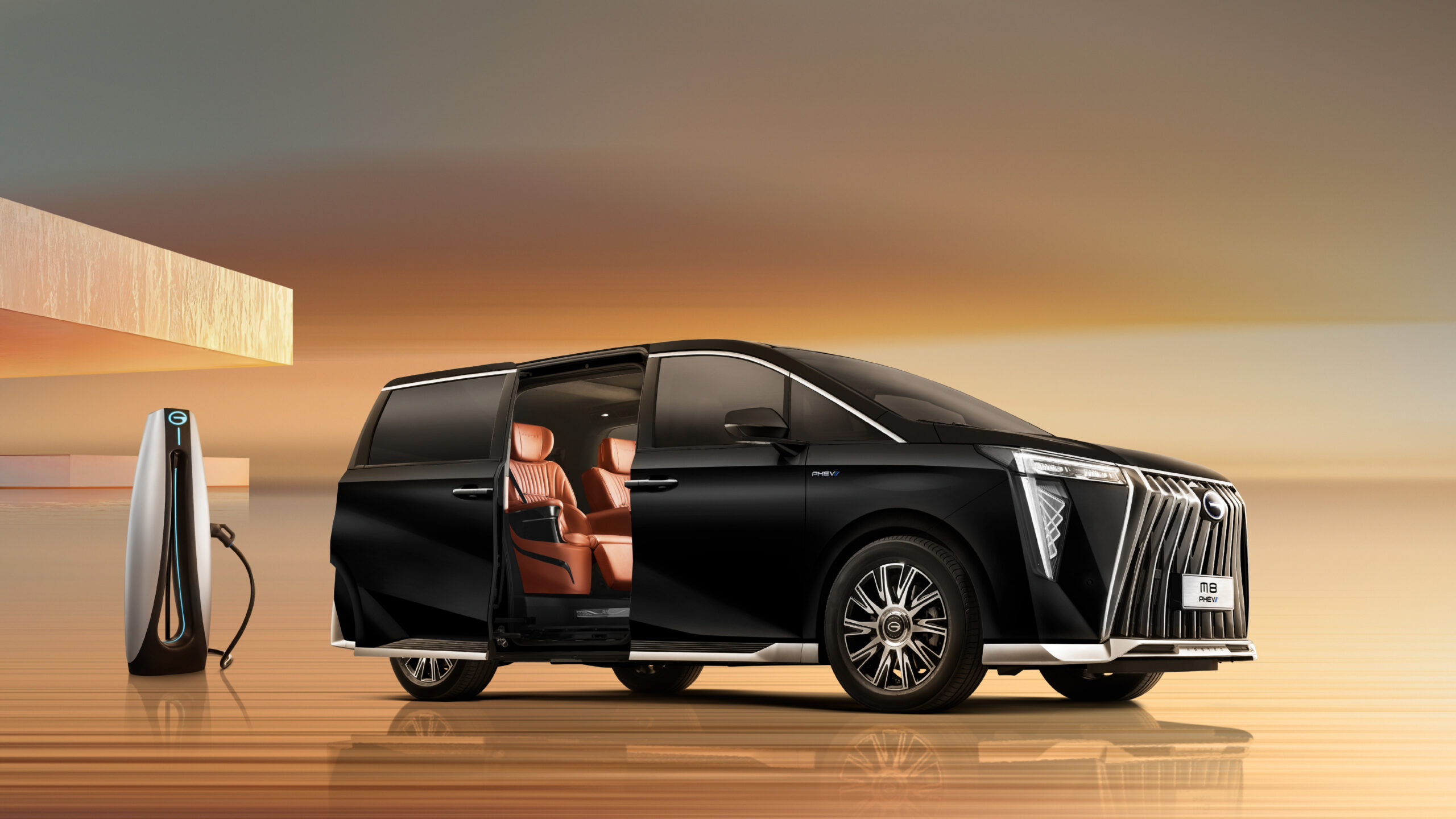 GAC เปิดตัว M8 PHEV