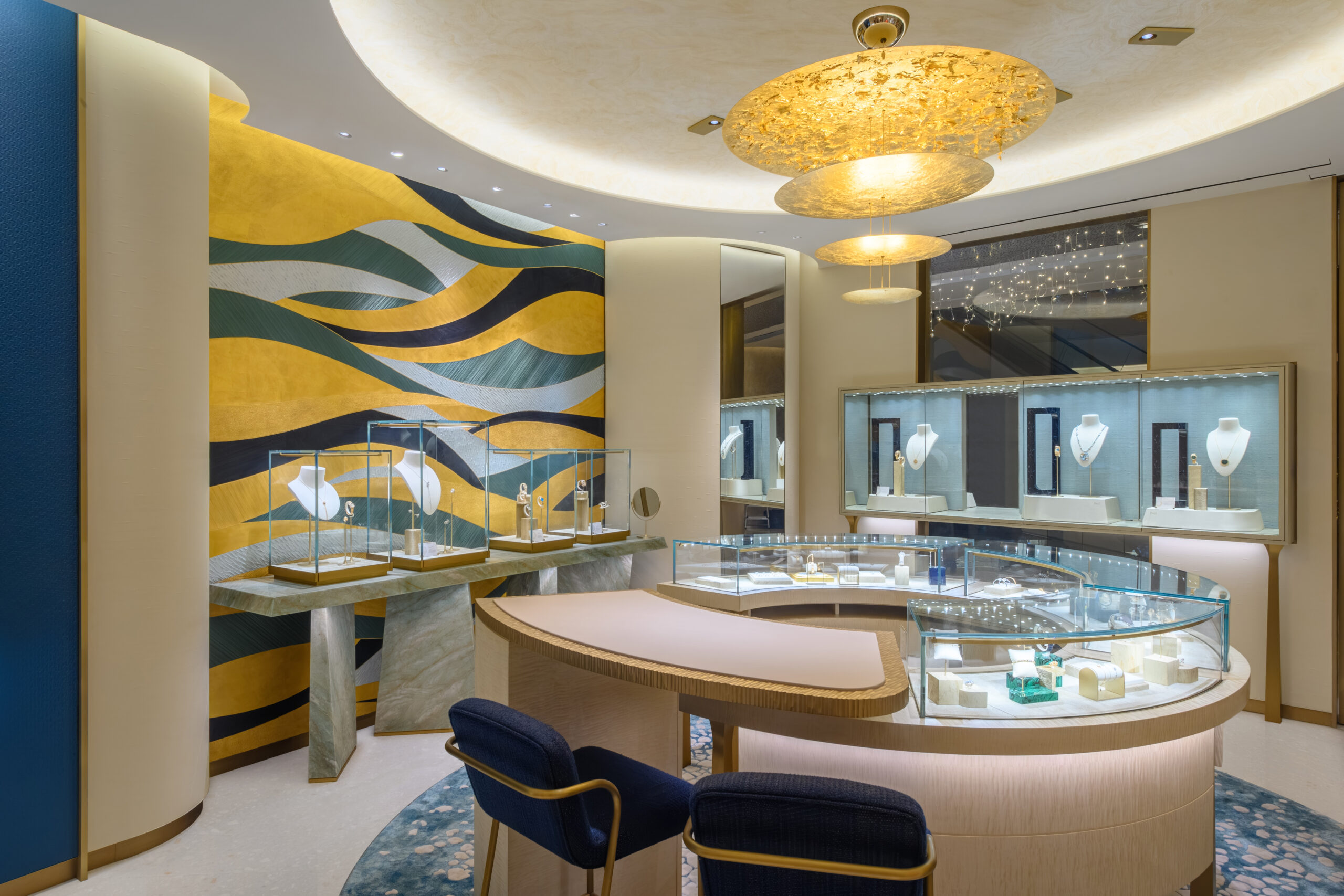 เปิดตัว บูติกแฟล็กชิป เมชง ที่ สิงคโปร์