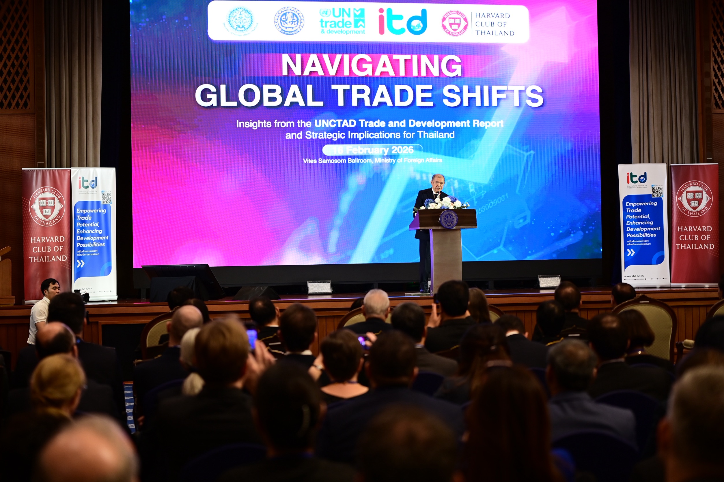 "ไทย" กำหนดทิศทาง การค้าใหม่ รับมือโลกเปลี่ยน