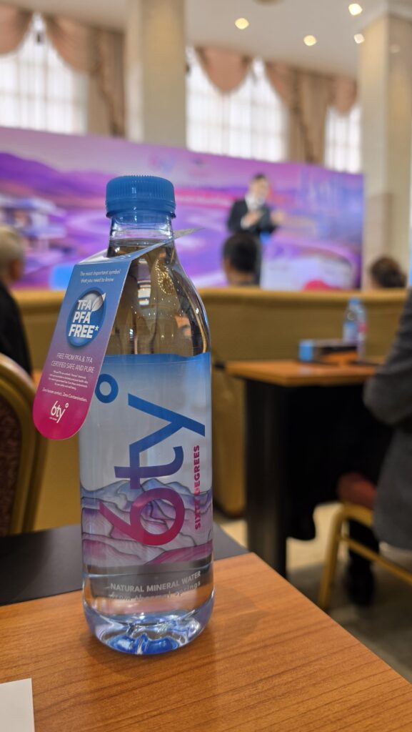 ไปรษณีย์ไทย จับมือ 6ty ส่งน้ำแร่ 